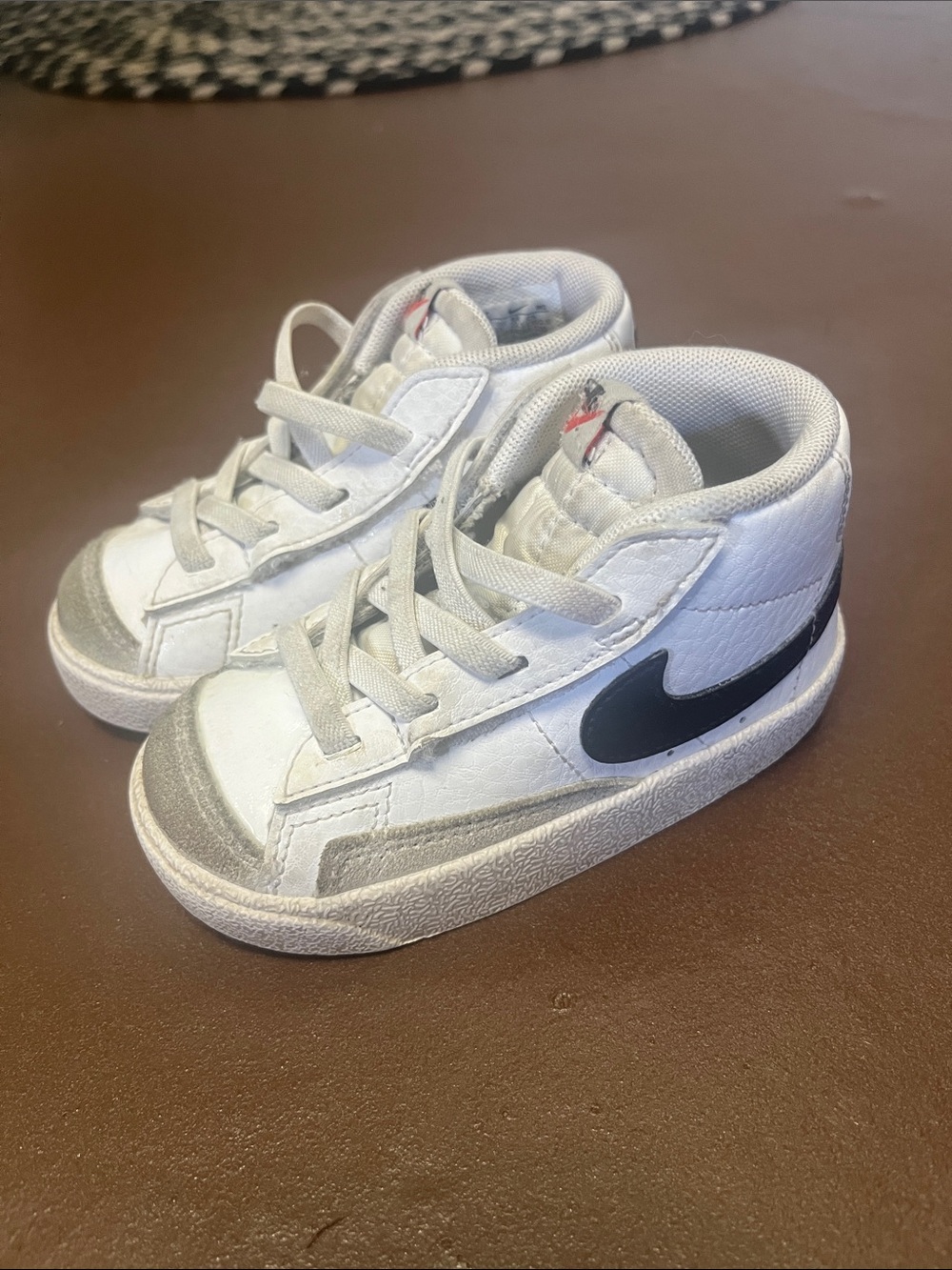 Size 7 (Toddler/Little Kid) Nike Kids White and Black High-Top Sneakers